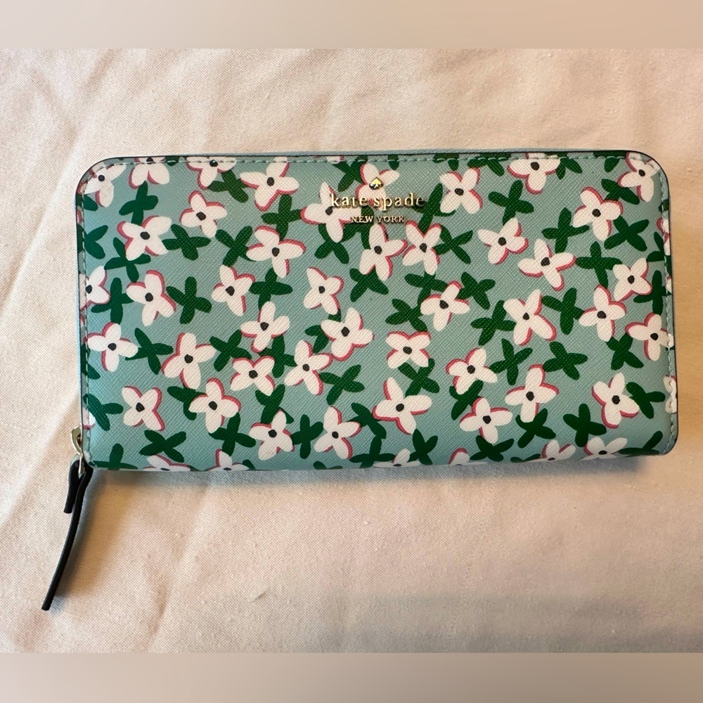 Kate Spade ♠️ Zip Around Wallet - Laurel Way Floral Nearly New
